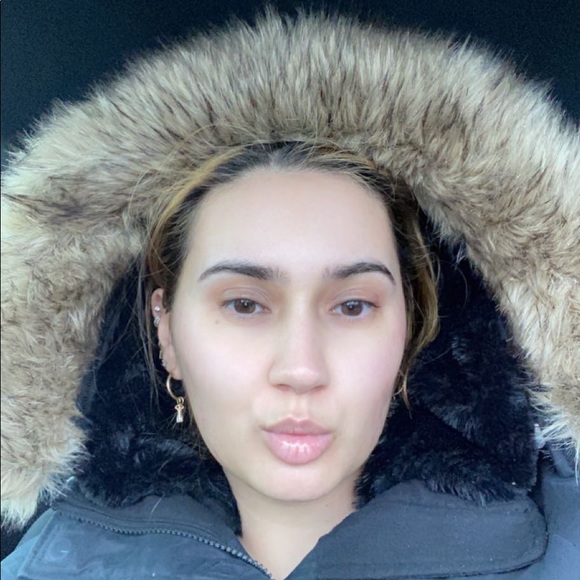 Meet your Posher, Jessica - Picture 1 of 1